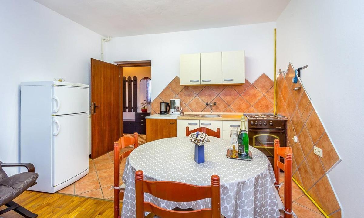 Valbandon Apartments Dragica מראה חיצוני תמונה