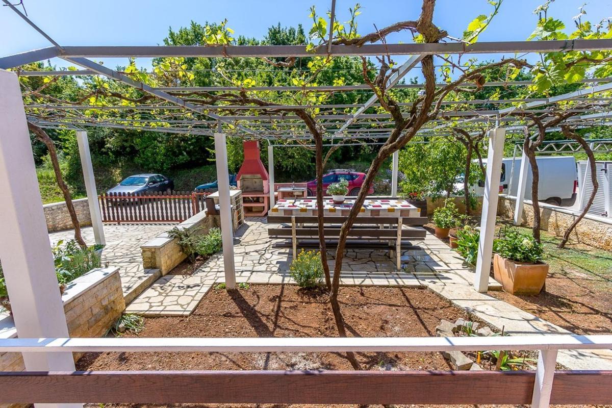 Valbandon Apartments Dragica מראה חיצוני תמונה