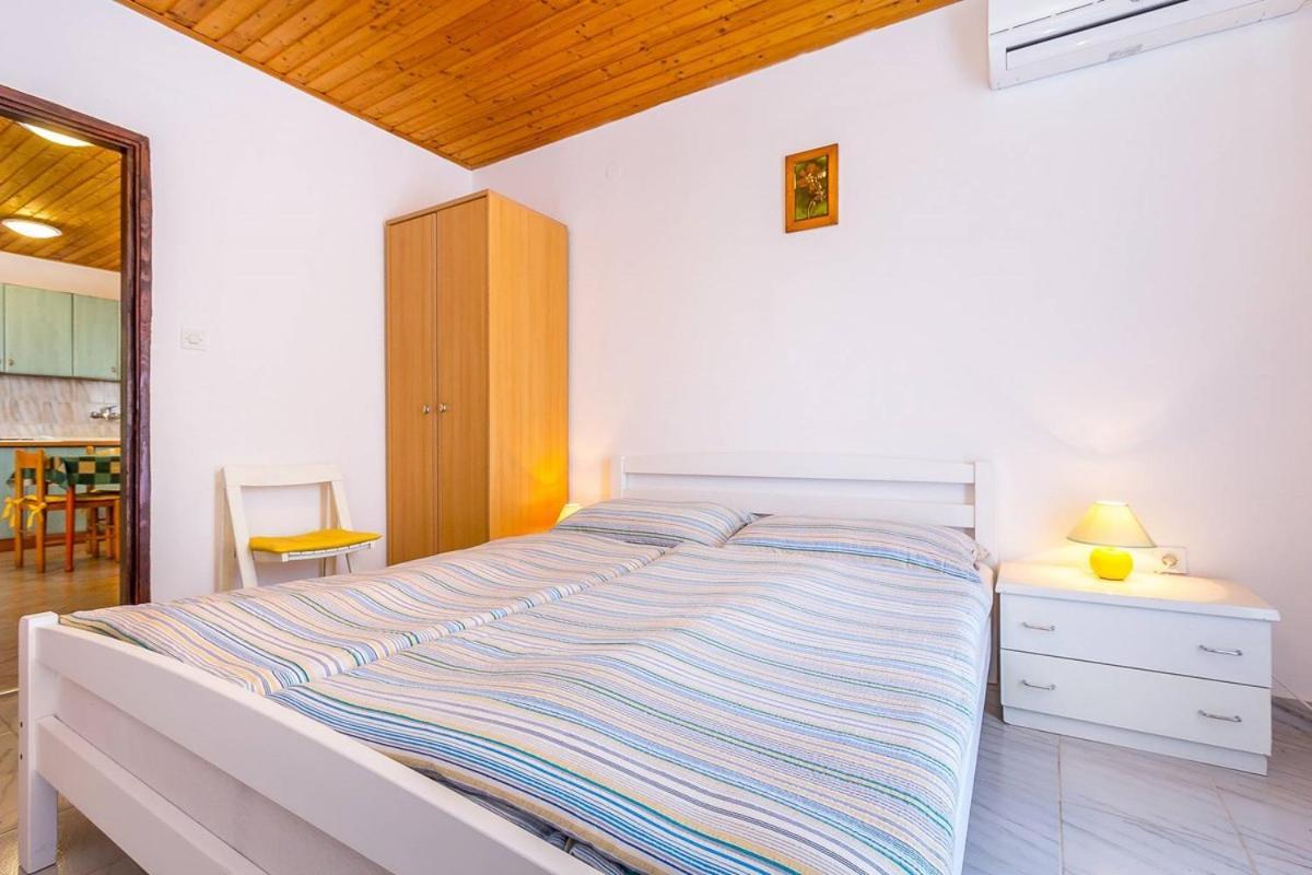 Valbandon Apartments Dragica מראה חיצוני תמונה